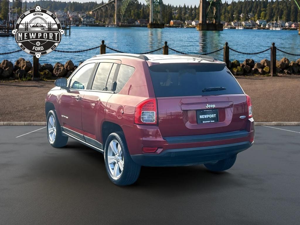 Used 2011 Jeep Compass Sport FWD image 5