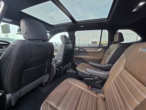 New 2026 GMC Acadia Denali Ultimate FWD image 28