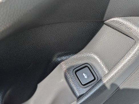 Used 2018 Honda Accord Sport image 17