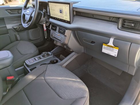 New 2025 Ford Maverick XL w/ Equipment Group 102A image 42