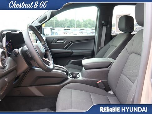 Used 2026 Chevrolet Colorado LT w/ Advanced Trailering Package AWD/4WD image 22