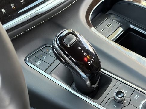 Certified 2023 Cadillac Escalade Sport Platinum AWD/4WD image 31