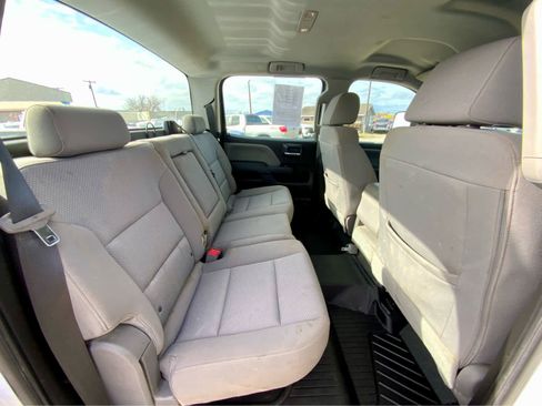 Used 2018 Chevrolet Silverado 2500 W/T image 25