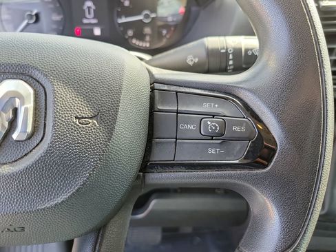 Used 2023 RAM ProMaster 2500 FWD image 17