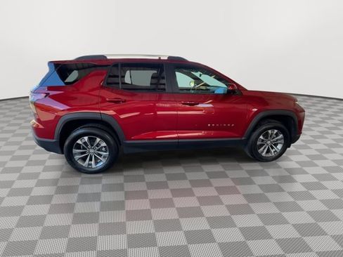 Used 2025 Chevrolet Equinox LT w/ Convenience Package II AWD/4WD image 9
