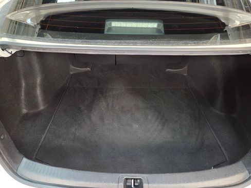 Used 2021 Toyota Corolla LE FWD image 9