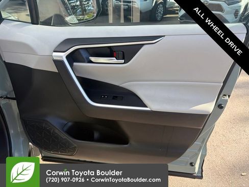 Used 2020 Toyota RAV4 XLE w/ Convenience Package AWD/4WD image 10