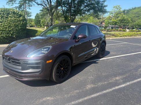 Used 2024 Porsche Macan GTS w/ Premium Plus Package AWD/4WD image 1