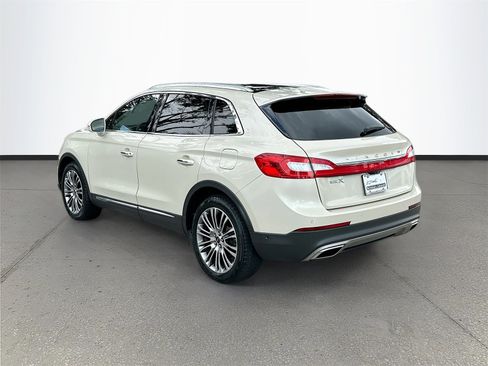Used 2016 Lincoln MKX Reserve w/ Technology Package image 5