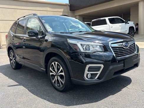 Used 2020 Subaru Forester Limited w/ Popular Package #3 AWD/4WD image 3