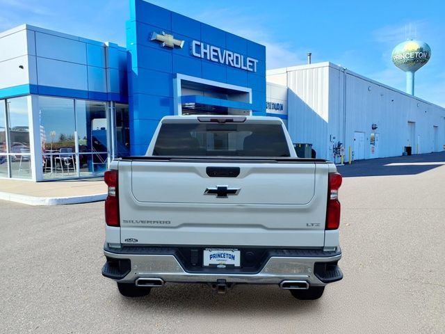 Used 2021 Chevrolet Silverado 1500 LTZ w/ LTZ Premium Package AWD/4WD image 4