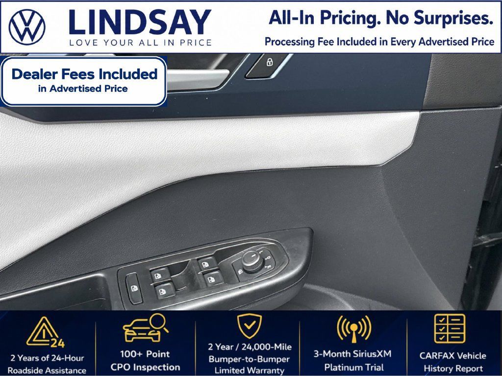 Used 2023 Volkswagen Taos SE w/ Panoramic Sunroof Package FWD image 19