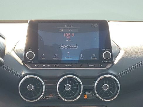 Used 2020 Nissan Sentra SV FWD image 13