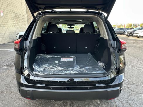 New 2026 Nissan Rogue SV AWD/4WD image 16