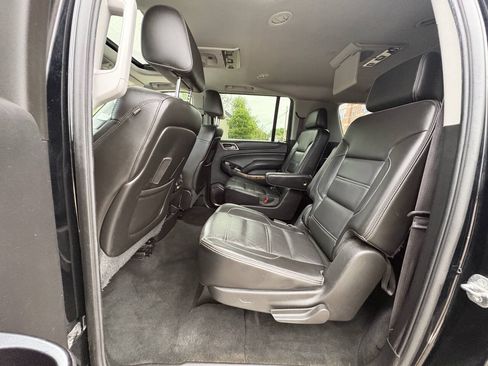 Used 2015 GMC Yukon XL Denali w/ Touring Package AWD/4WD image 27