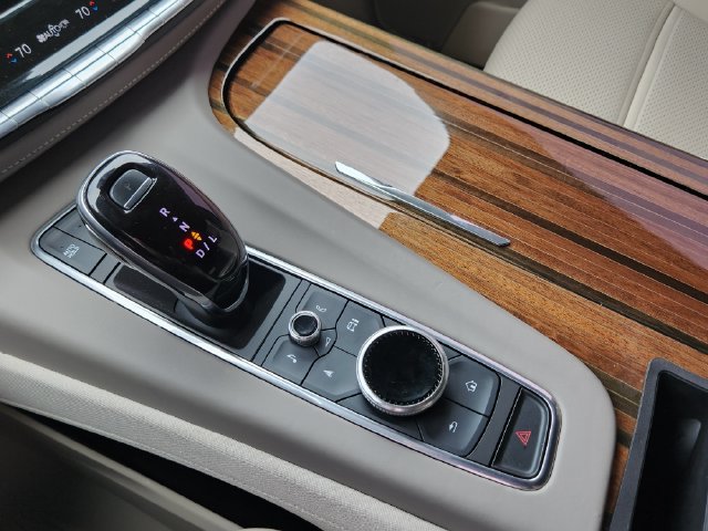 Used 2021 Cadillac Escalade Sport Platinum AWD/4WD image 15