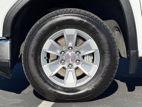 Used 2022 GMC Sierra 1500 SLE image 34