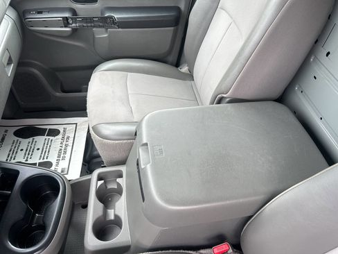 Used 2020 Nissan NV 2500 SV w/ Navigation Package image 15