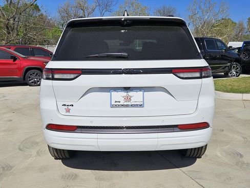 New 2026 Jeep Grand Cherokee Limited AWD/4WD image 3