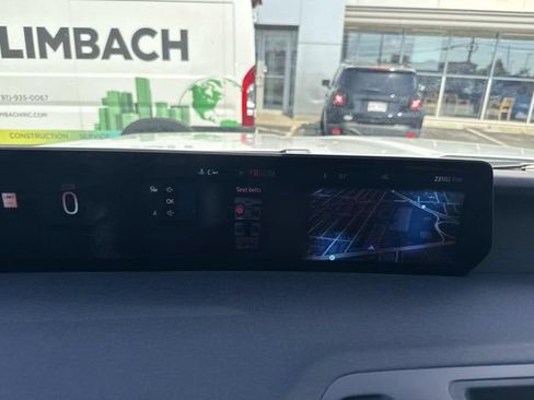 Used 2025 Ford Expedition Active AWD/4WD image 39