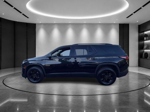 Used 2023 Chevrolet Traverse LT w/ Midnight/Sport Edition AWD/4WD image 3