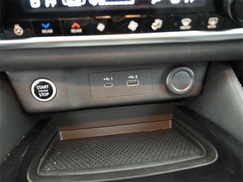 Used 2021 Nissan Rogue SL image 9