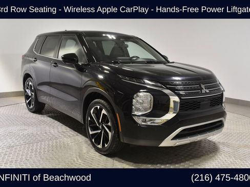 Used 2024 Mitsubishi Outlander SE Black Edition image 7