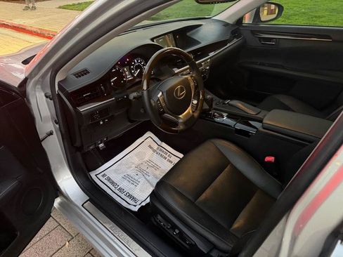 Used 2013 Lexus ES 350 w/ Luxury Pkg FWD image 43