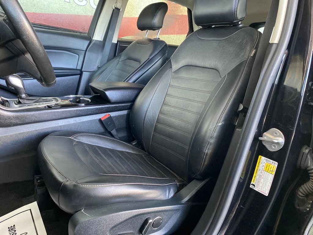 Used 2016 Ford Edge SEL AWD/4WD image 14