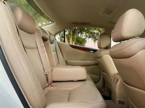 Used 2005 Lexus ES 330 image 19