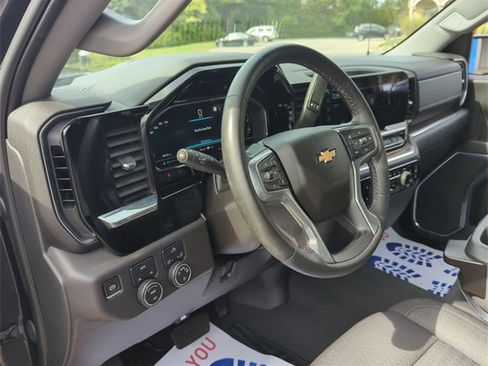 Certified 2023 Chevrolet Silverado 1500 LT image 10