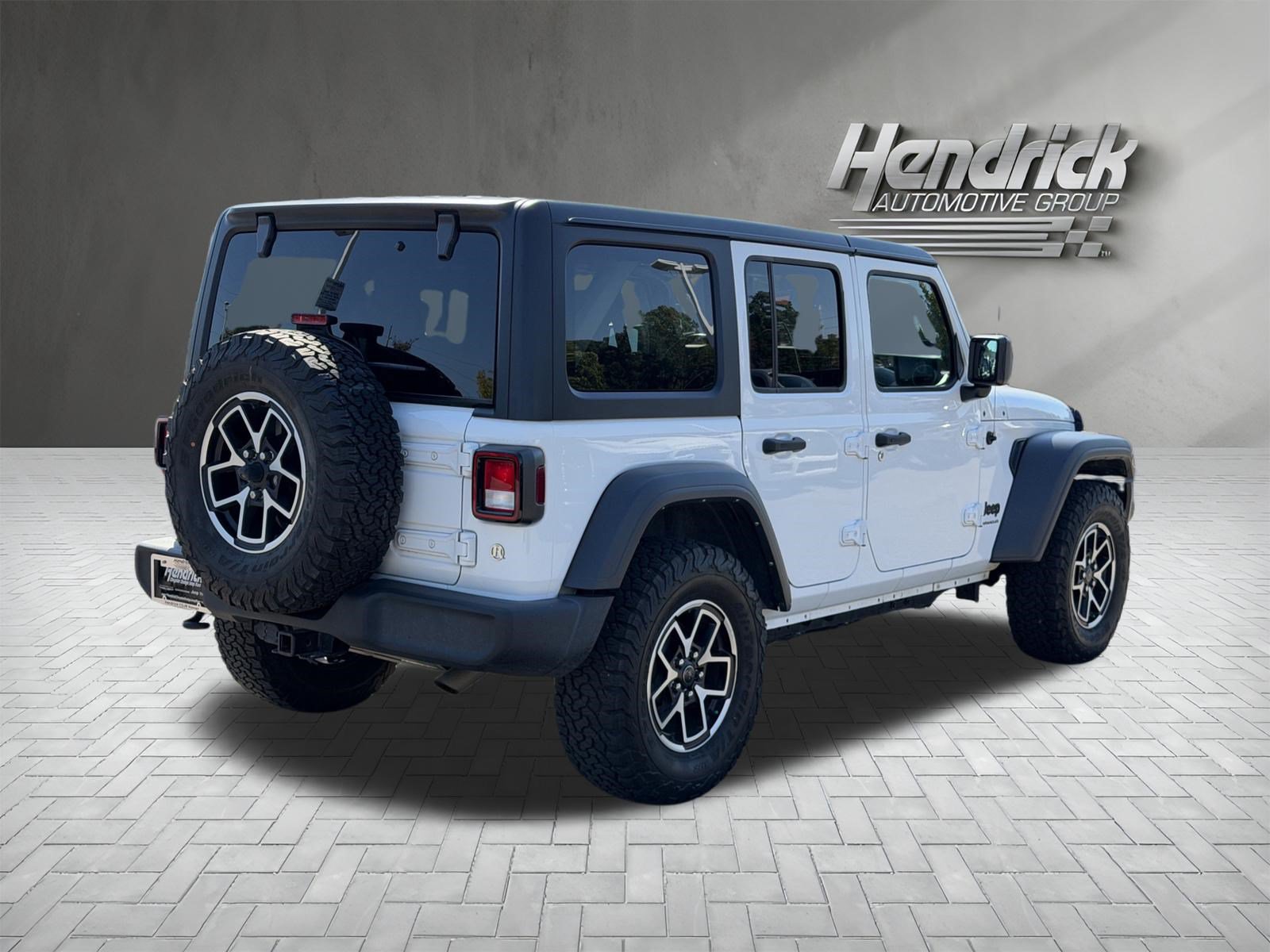 Used 2023 Jeep Wrangler Unlimited Sport AWD/4WD image 10