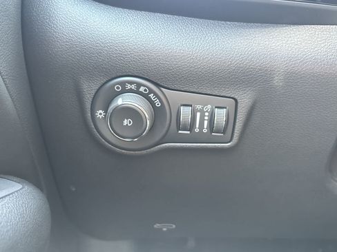 New 2026 Jeep Compass Trailhawk w/ Sun, Sound & Navigation Group AWD/4WD image 16