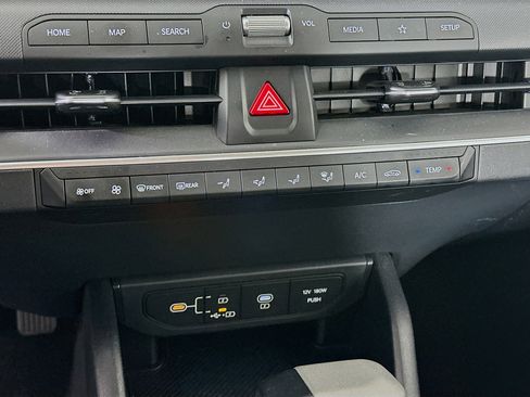 Used 2025 Kia K4 LXS image 22