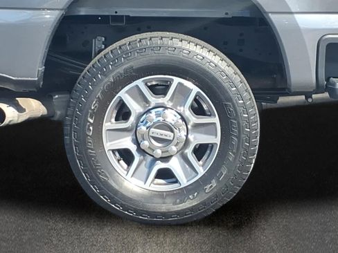Used 2024 Ford F250 Lariat AWD/4WD image 3