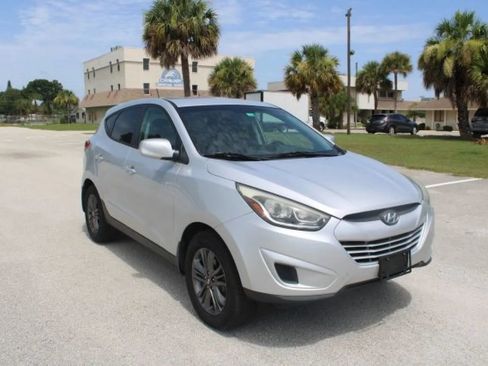 Used 2015 Hyundai Tucson GLS w/ Option Group 02 FWD image 33