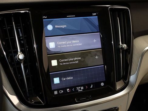 Used 2023 Volvo S60 B5 Plus w/ Climate Package image 16