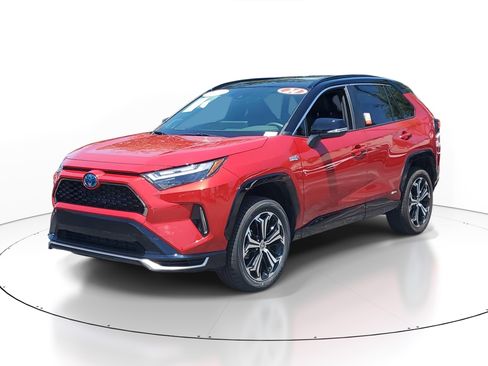 Used 2024 Toyota RAV4 XSE w/ Weather Package AWD/4WD image 3