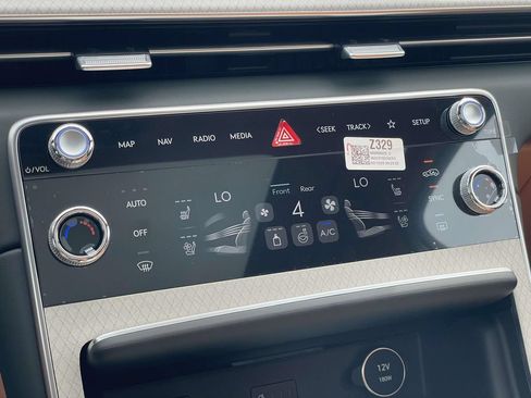 New 2026 Genesis GV80 2.5T Advanced AWD/4WD image 16