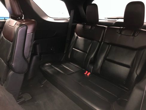 Certified 2020 Ford Explorer Platinum w/ Premium Technology Package image 28