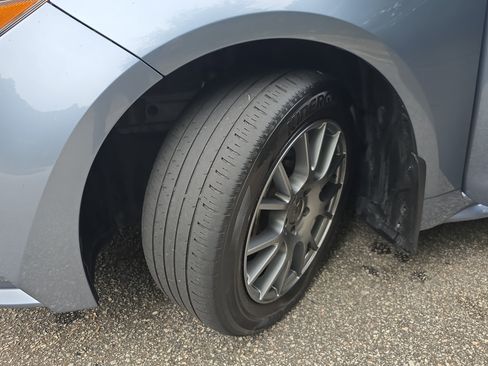 Used 2025 Toyota Corolla LE FWD image 29