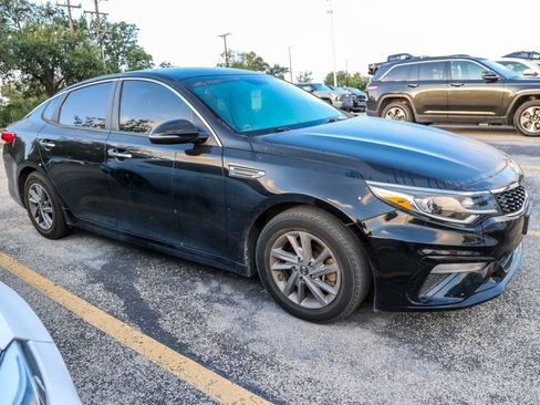 Used 2020 Kia Optima LX FWD image 6