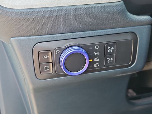 Used 2022 Ford Maverick XLT FWD image 15