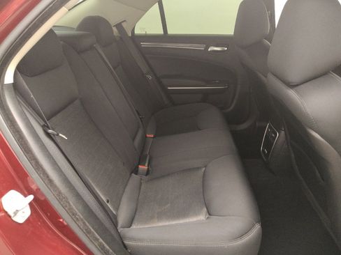 Used 2019 Chrysler 300 Touring w/ Sport Appearance Package image 19