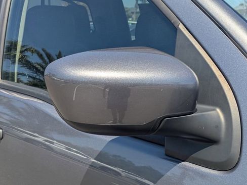 Used 2022 Nissan Frontier SV image 10