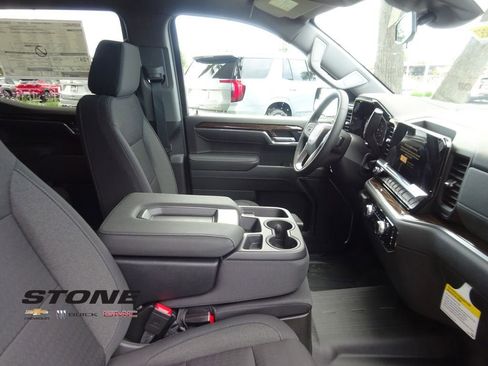New 2026 GMC Sierra 1500 Elevation AWD/4WD image 17