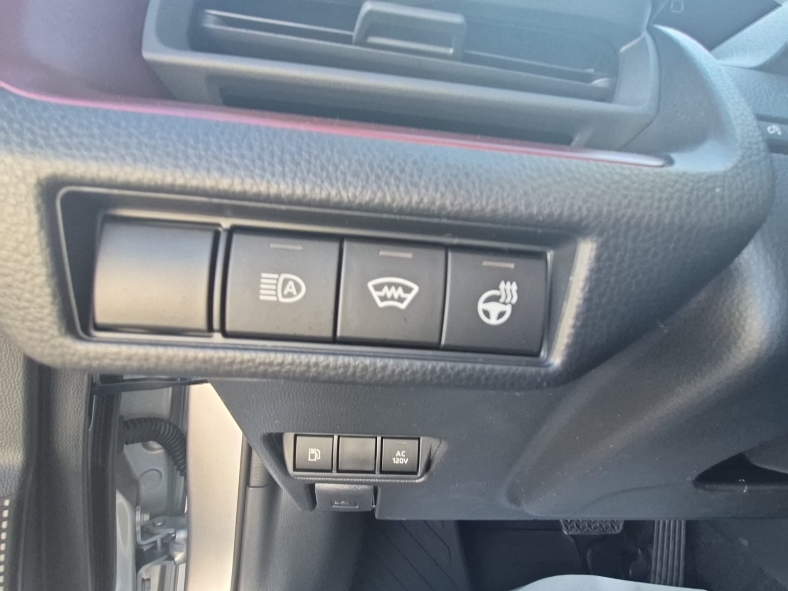 New 2026 Toyota Prius Plug-In Hybrid FWD image 17