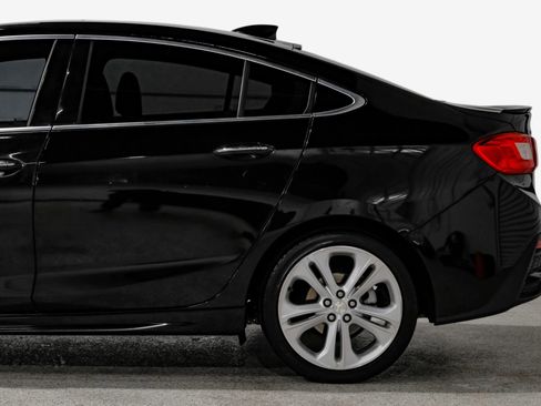 Used 2016 Chevrolet Cruze Premier image 11