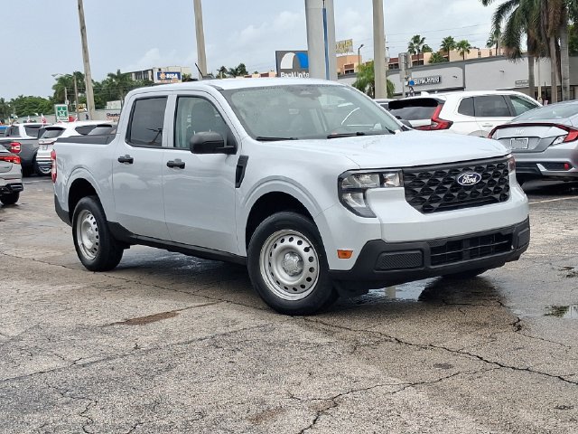 Used 2025 Ford Maverick XL FWD image 1