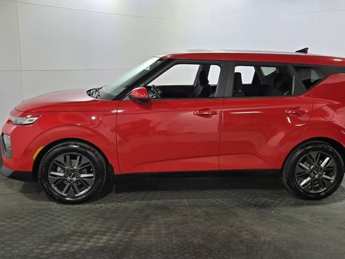 Used 2021 Kia Soul S image 4